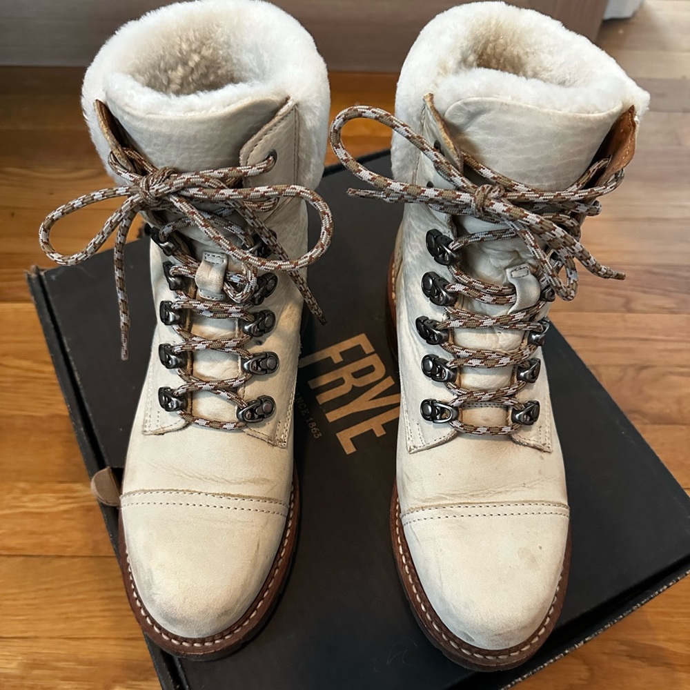 Frye Suede Boots Samantha Hiker 8M Ivory